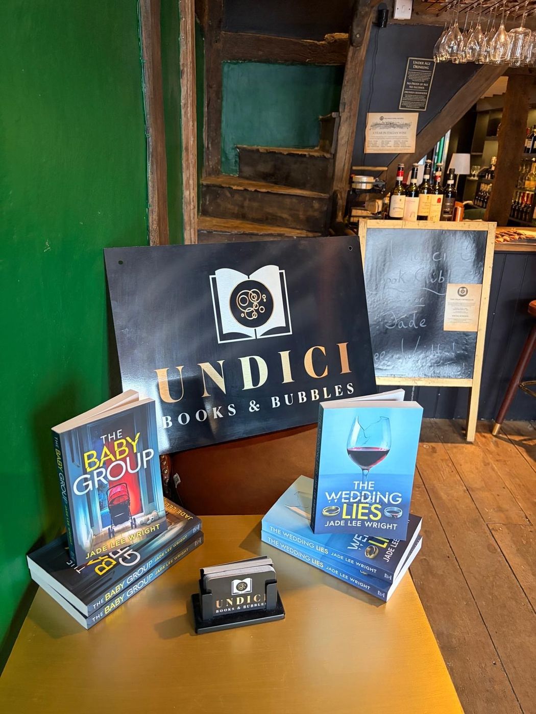 Books and bubbles at Undici